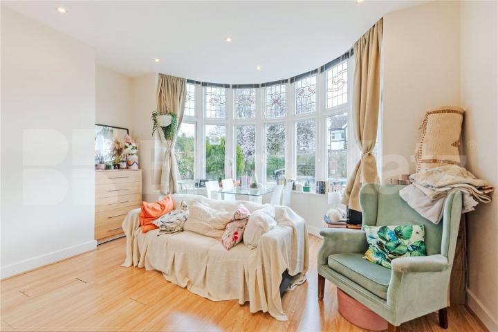 Two-Bedroom Property to Rent on Chatsworth Road, NW2A well-presented two-bedroom property located on Chatsworth Road, NW2, now available to rent Chatsworth Road, London, NW2,  London