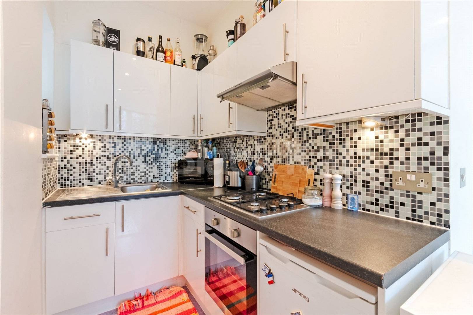Two-Bedroom Property to Rent on Chatsworth Road, NW2A well-presented two-bedroom property located on Chatsworth Road, NW2, now available to rent Chatsworth Road, London, NW2,  London