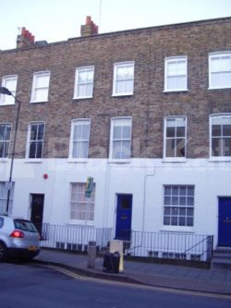 			1 Bedroom, 1 bath, 1 reception Flat			 St Peter's Street, ANGEL/ISLINGTON N1