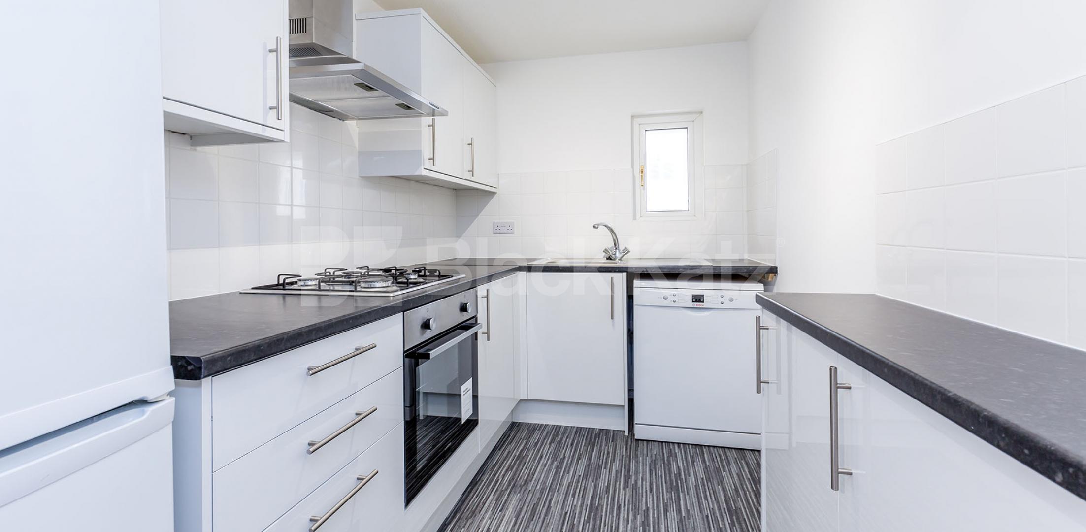 			IDEAL FOR 4 SHARERS!, 4 Bedroom, 1 bath, 1 reception Terraced House			 Penderyn Way, Tufnell Park
