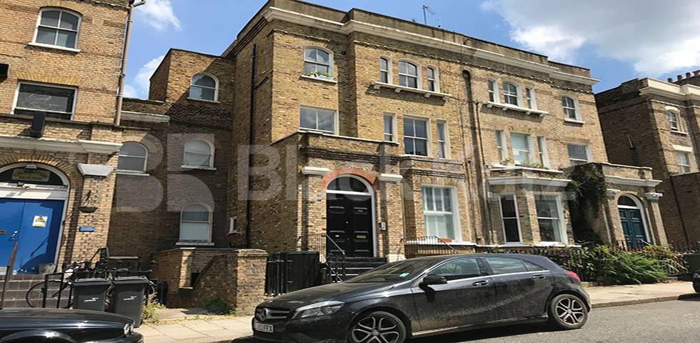 			UNDER OFFER, 1 Bedroom, 1 bath, 1 reception Apartment			 Victoria Rise, Clapham Common