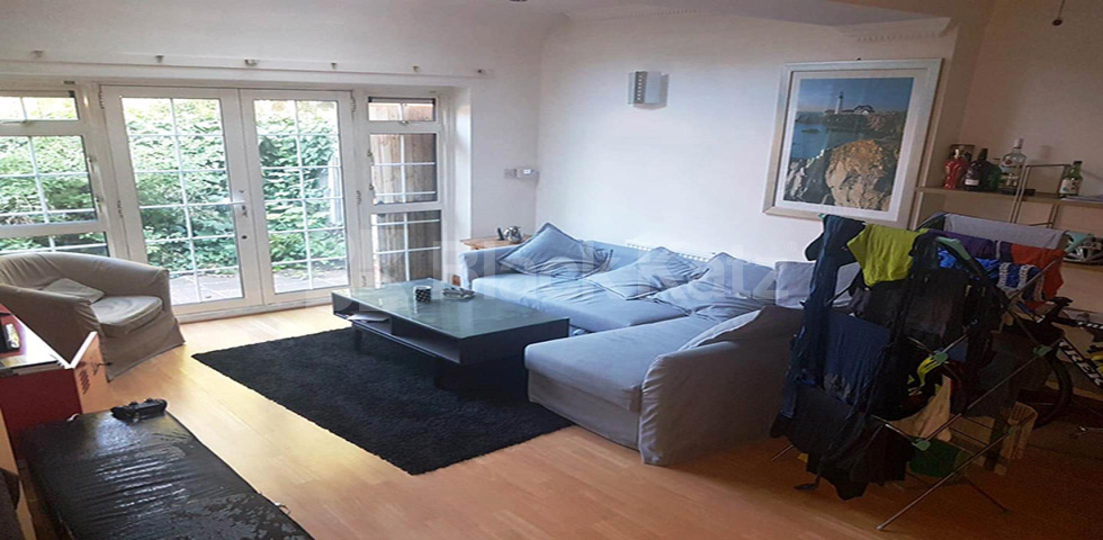 			FANTASTIC LARGE 3 BED IN HAMPSTEAD!, 3 Bedroom, 1 bath, 1 reception Ground Floor Flat			 Glenmore Road, BELSIZE PARK