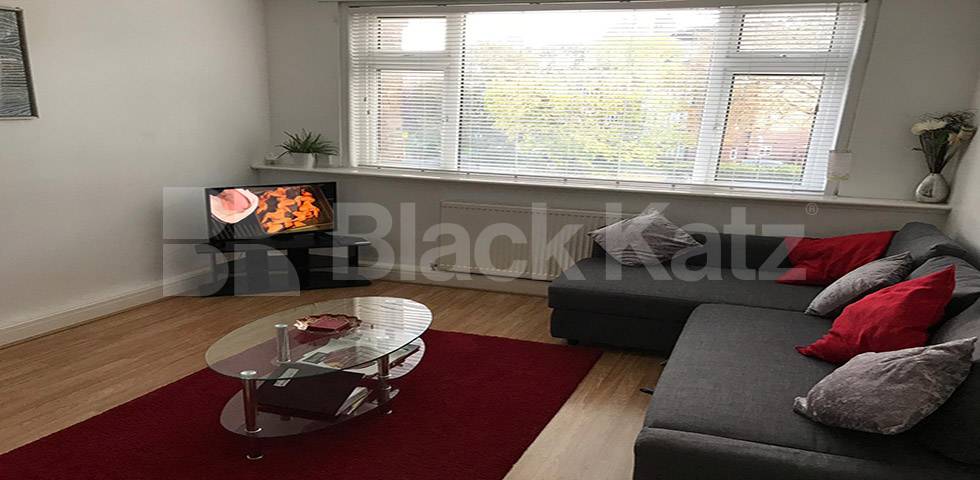 			NEW INSTRUCTION , 1 Bedroom, 1 bath, 1 reception Apartment			 Lordship Lane, East Dulwich