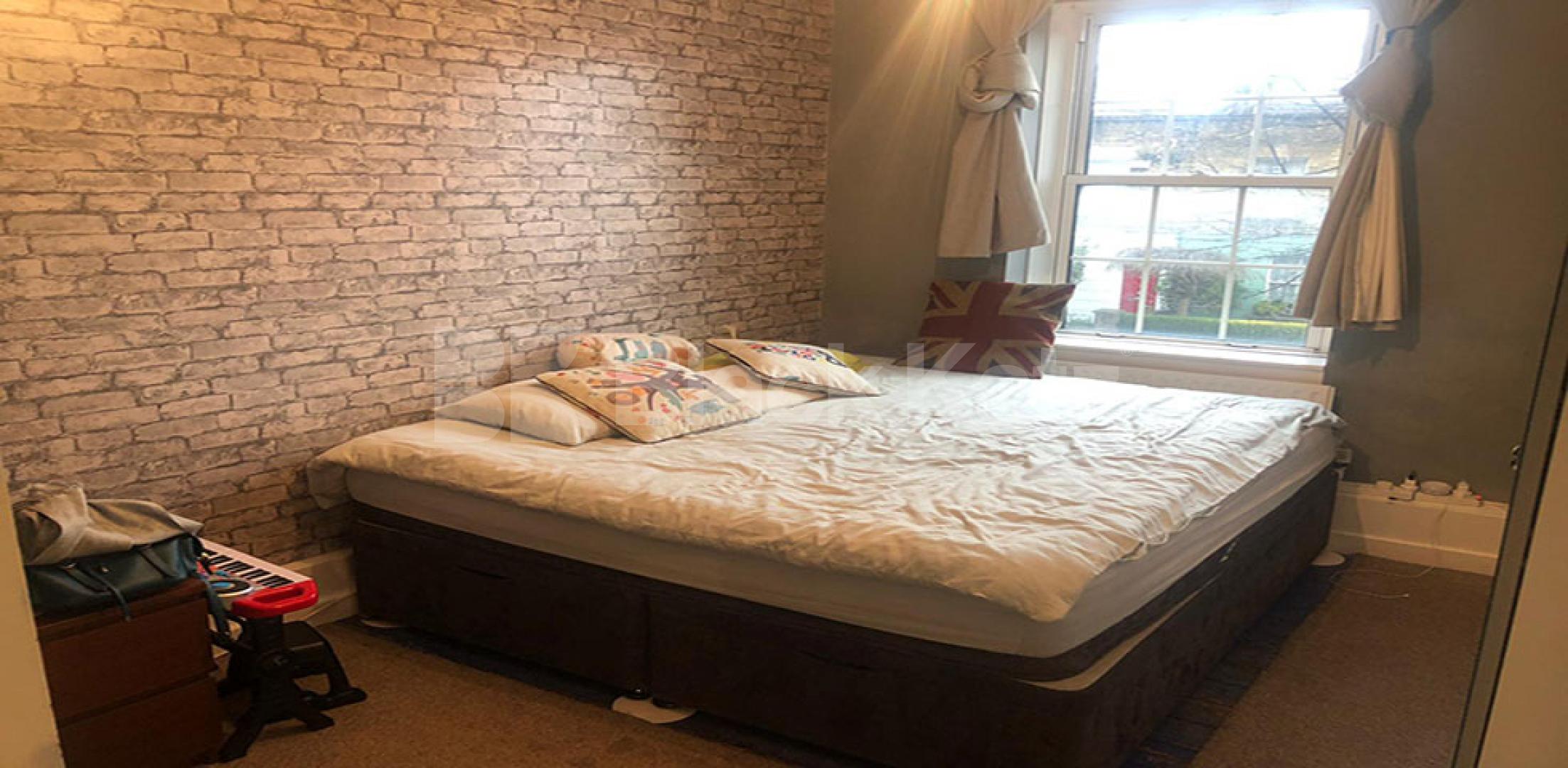 			MINS TO CAMDEN CAMDEN MARKET!, 2 Bedroom, 1 bath, 1 reception Flat			 Harmood House, Harmood Street, CAMDEN