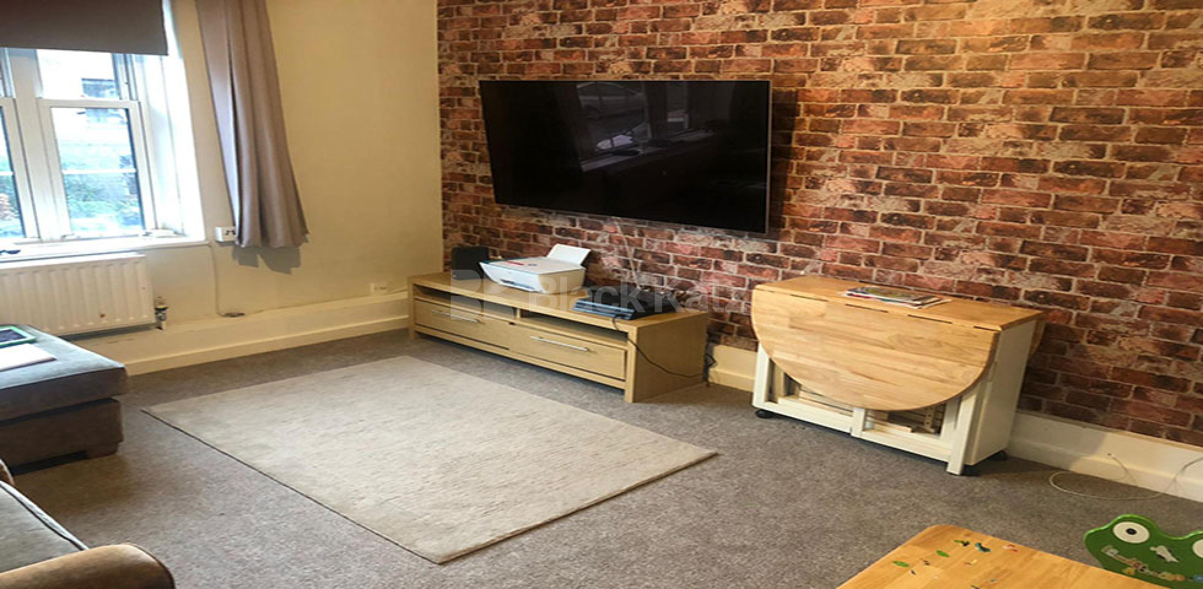 			MINS TO CAMDEN CAMDEN MARKET!, 2 Bedroom, 1 bath, 1 reception Flat			 Harmood House, Harmood Street, CAMDEN NW1