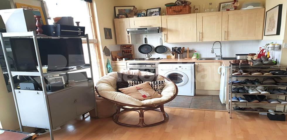 Cosy studio located in the heart of Camden with a modern kitchen and bathrrom Kentish Town Road, Camden