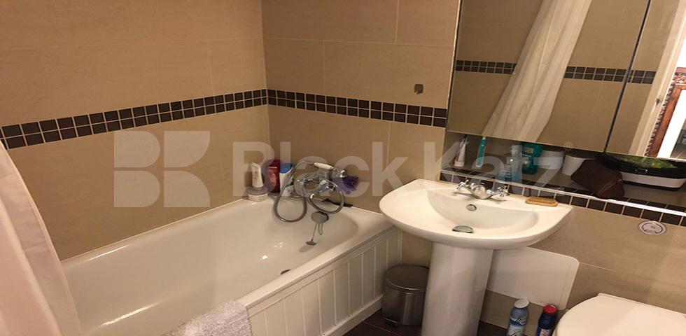 			2 Bedroom, 1 bath, 1 reception Flat			 Pages Hill, MUSWELL HILL