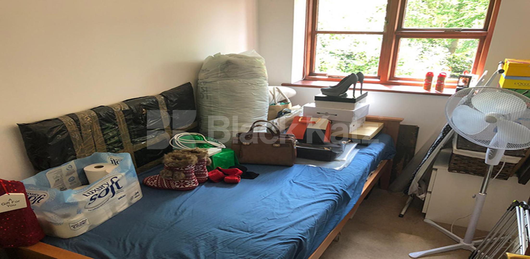 			2 Bedroom, 1 bath, 1 reception Flat			 Pages Hill, MUSWELL HILL