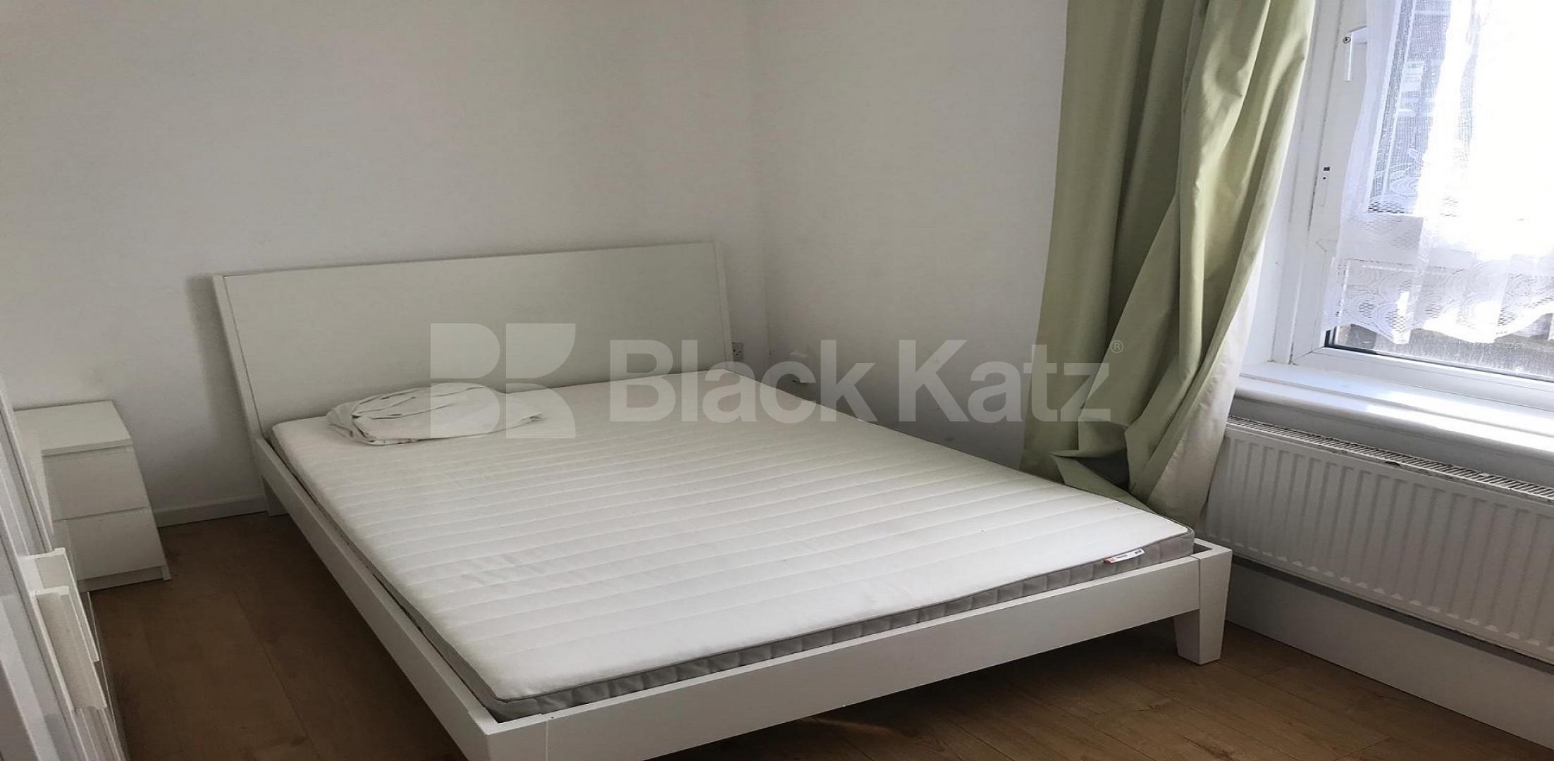 			NEW INSTRUCTION , 2 Bedroom, 1 bath, 1 reception Apartment			 Kinglake Street , Elephant and Castle