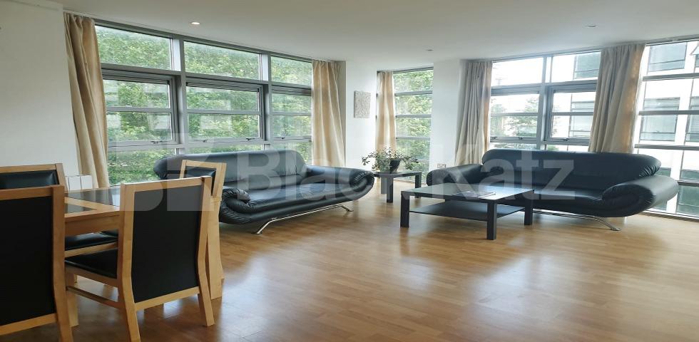 			LET , 2 Bedroom, 2 bath, 1 reception Apartment			 The Heights, Melior Street, London Bridge