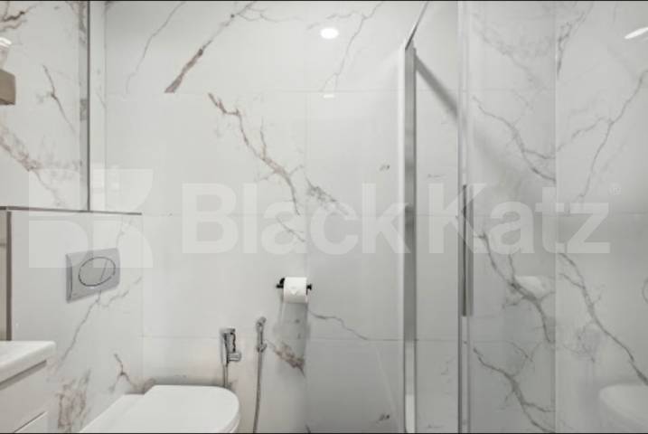 Recently refurbished studio flat to rent inc Wifi and Water Sutherland Avenue, Maida Vale