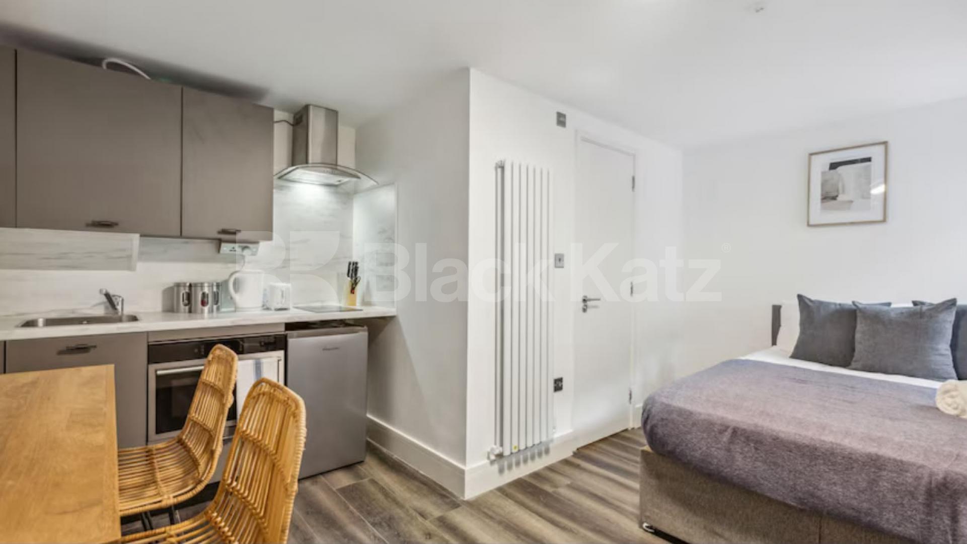 Recently refurbished studio flat to rent inc Wifi and Water Sutherland Avenue, Maida Vale