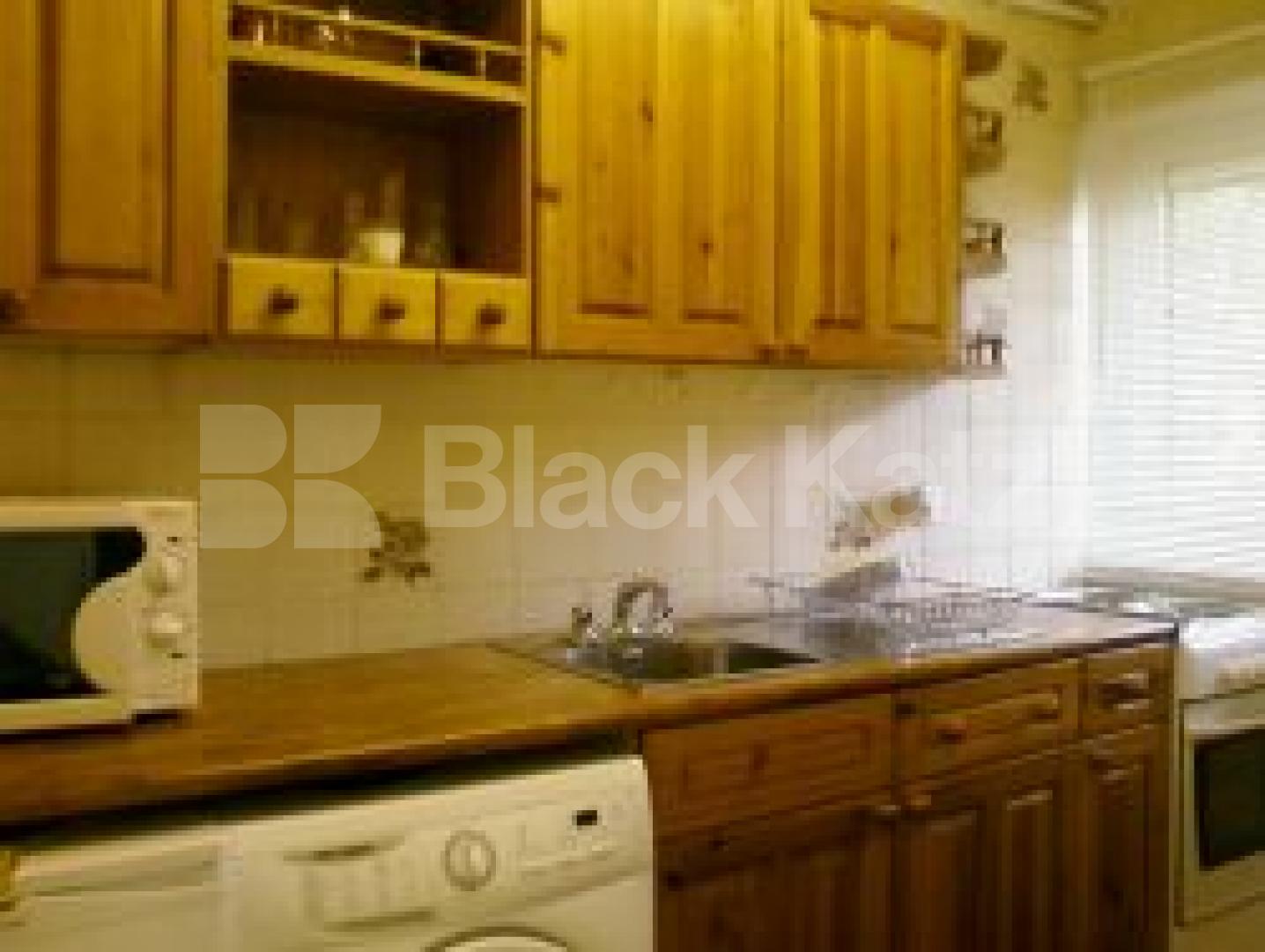 			New Instruciton, 2 Bedroom, 1 bath, 1 reception Flat			 Boundary Road, SWISS COTTAGE