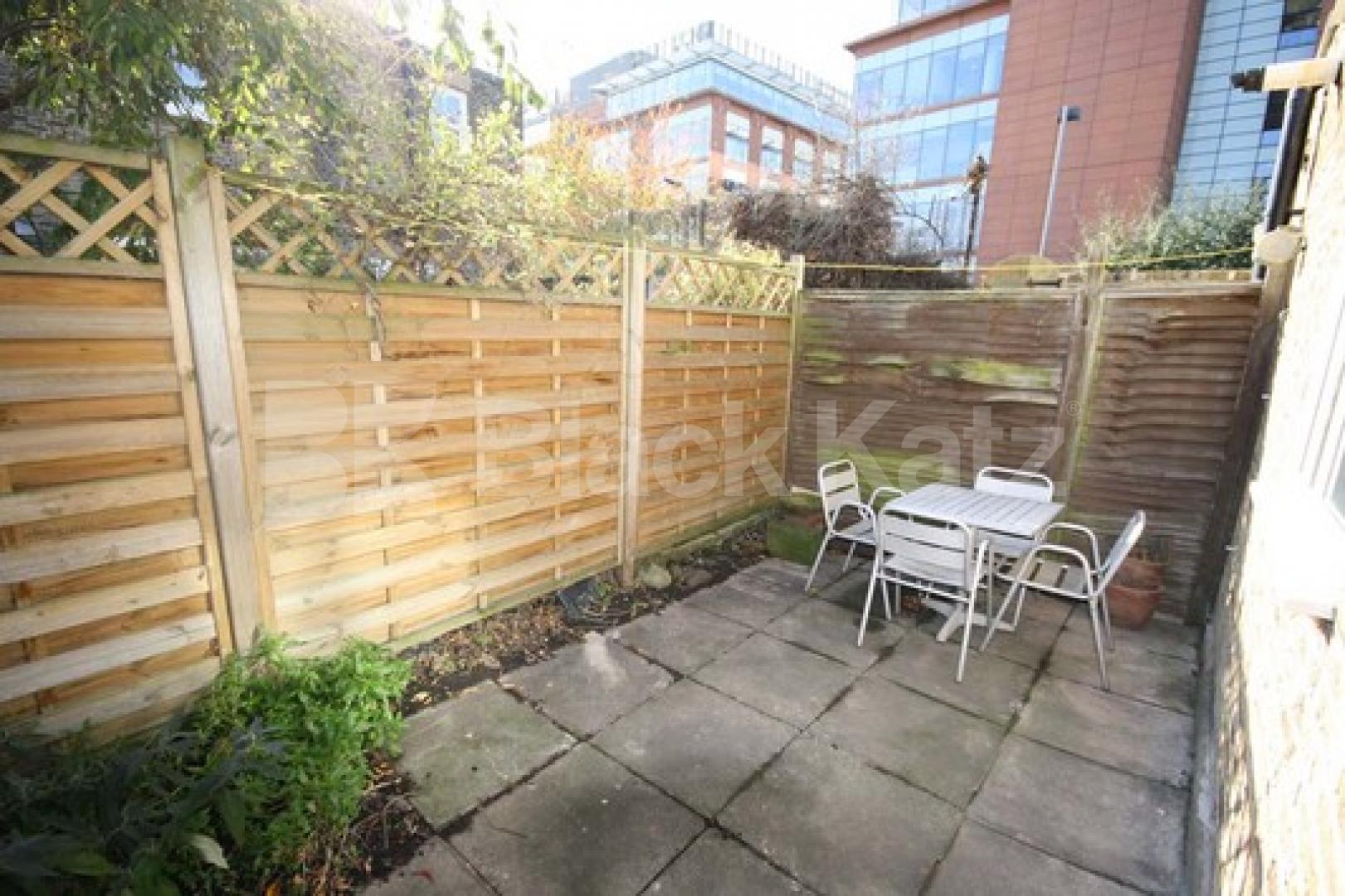 			NEW INSTRUCTION, 2 Bedroom, 1 bath, 1 reception Ground Floor Flat			 Winslow Road, Hammersmith