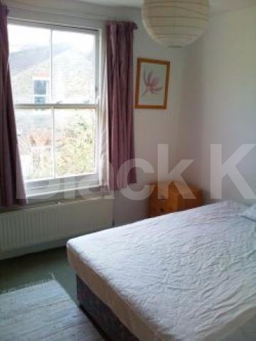 			2 Bedroom, 1 bath, 1 reception Flat			 Rudloe Road, Clapham