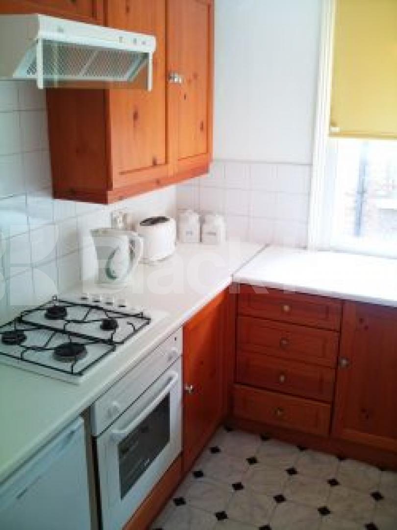 			2 Bedroom, 1 bath, 1 reception Flat			 Rudloe Road, Clapham