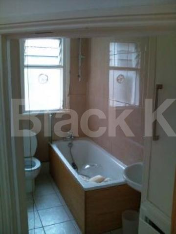 			LET, 3 Bedroom, 1 bath, 1 reception Flat			 Radbourne Road, Balham