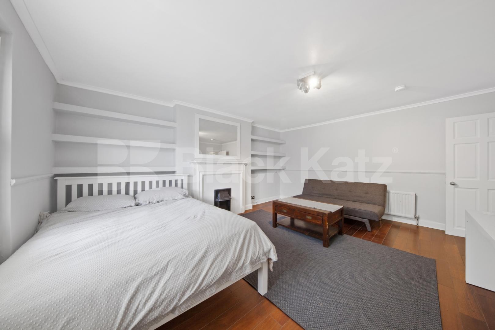 Beautiful 4 bedroom property perfect for professional and Students Camden Road, Camden Borders 