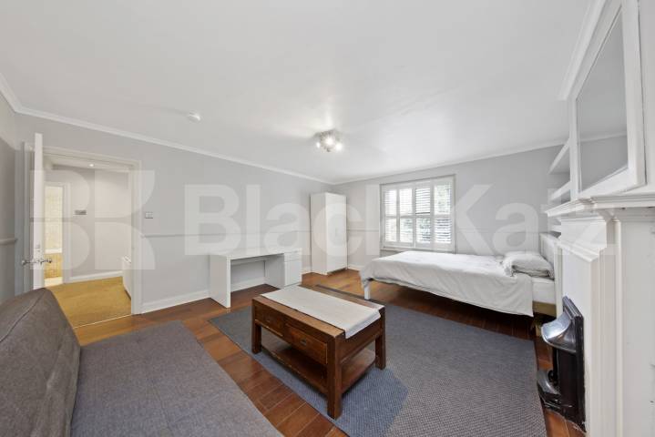 Beautiful 3 bedroom property perfect for professional and Students Camden Road, Camden Borders 