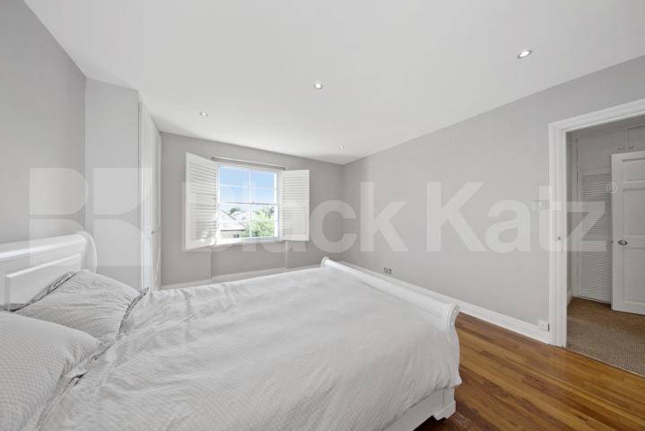 Beautiful 3 bedroom property perfect for professional and Students Camden Road, Camden Borders 