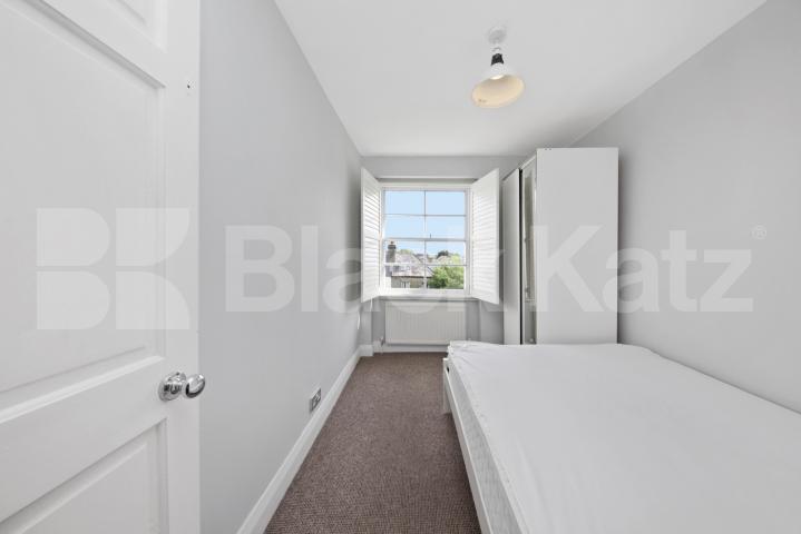 Beautiful 3 bedroom property perfect for professional and Students Camden Road, Camden Borders 