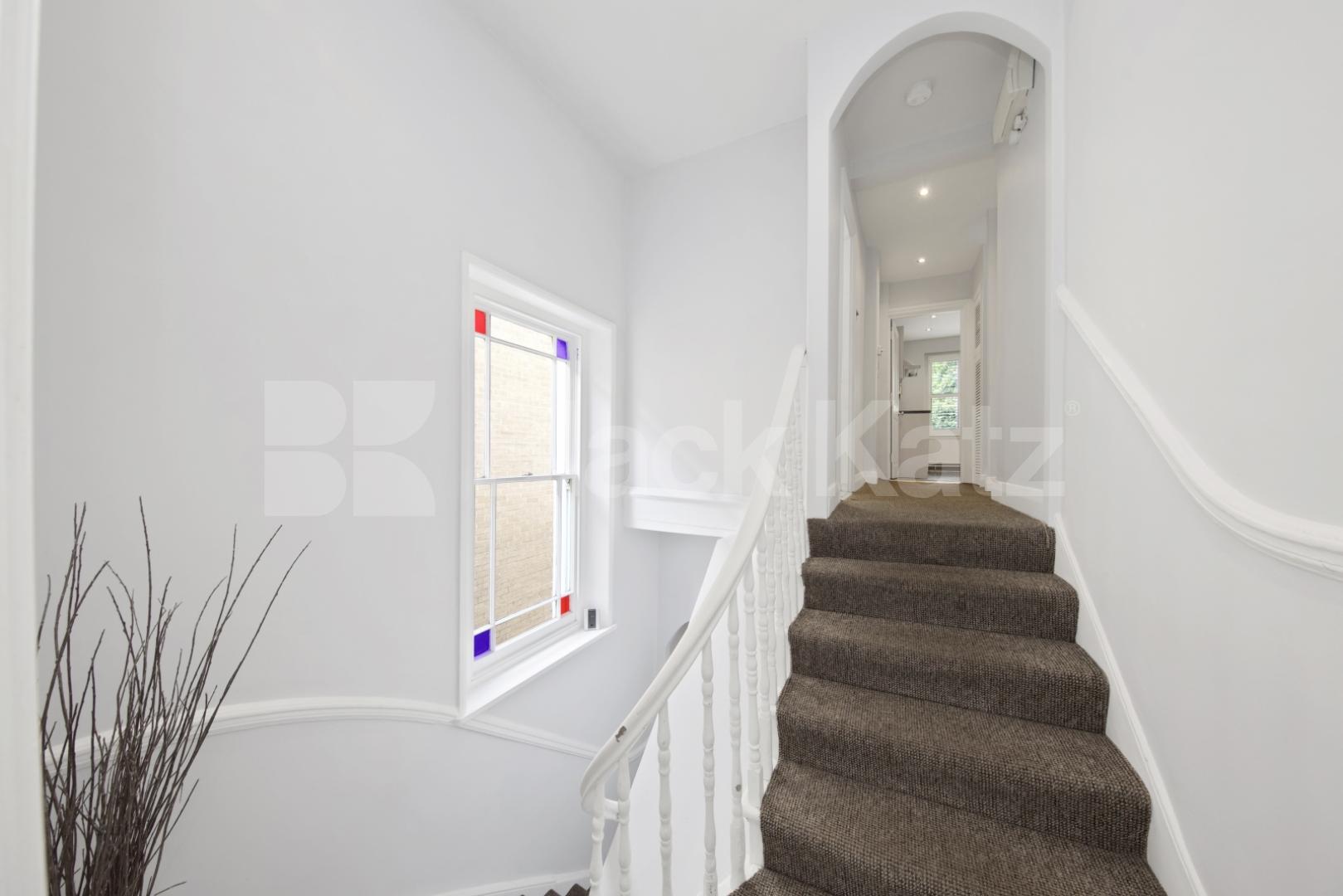 			3 Bedroom, 1 bath, 1 reception Flat			 Camden Road, Camden