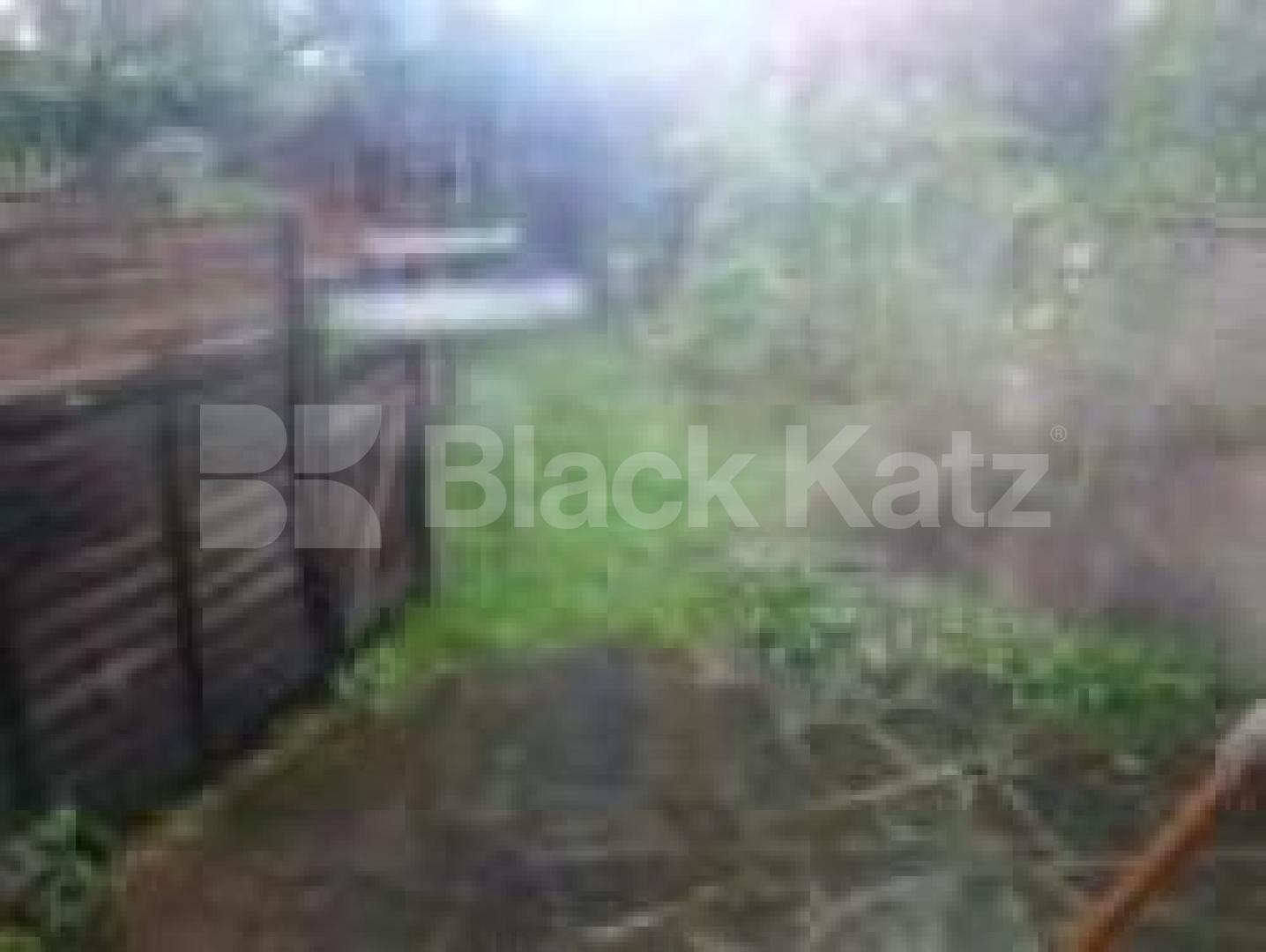 			2 Bedroom, 1 bath, 1 reception Flat			 Manor Park Road, EAST FINCHLEY