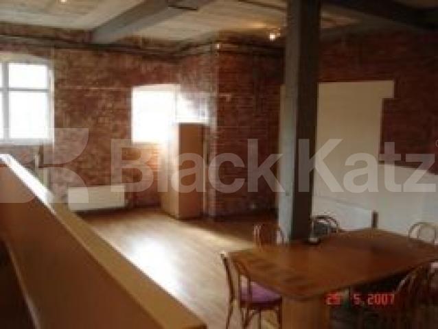 			Studio Apartment, 1 bath, 1 reception Flat			 Coliona Mews, TURNPIKE LANE N15