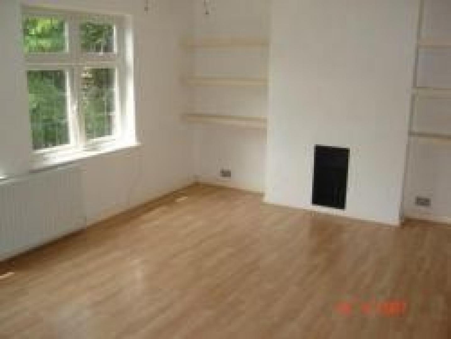 			A MUST SEE!!!, 2 Bedroom, 1 bath, 1 reception Flat			 East End Road, FINCHLEY CENTRAL N3