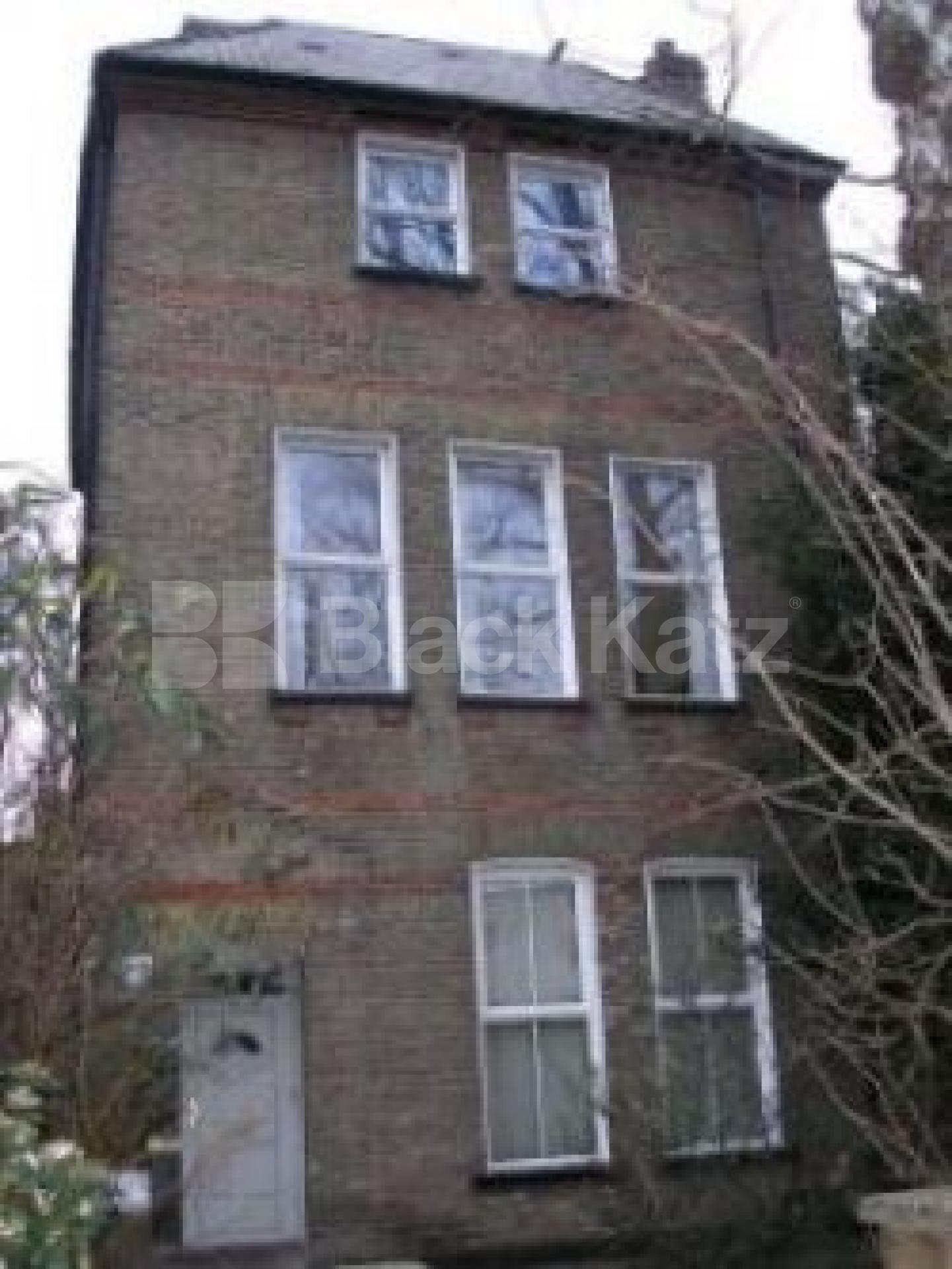 			NEW INSTRUCTION, 3 Bedroom, 1 bath, 1 reception Flat			 Carleton Road, TUFNELL PARK N7 N7