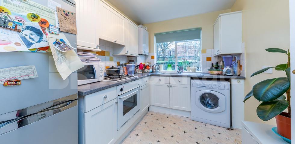 Located in a quiet purpose built block close to Crouch End Broadway Crescent Road, Crouch End