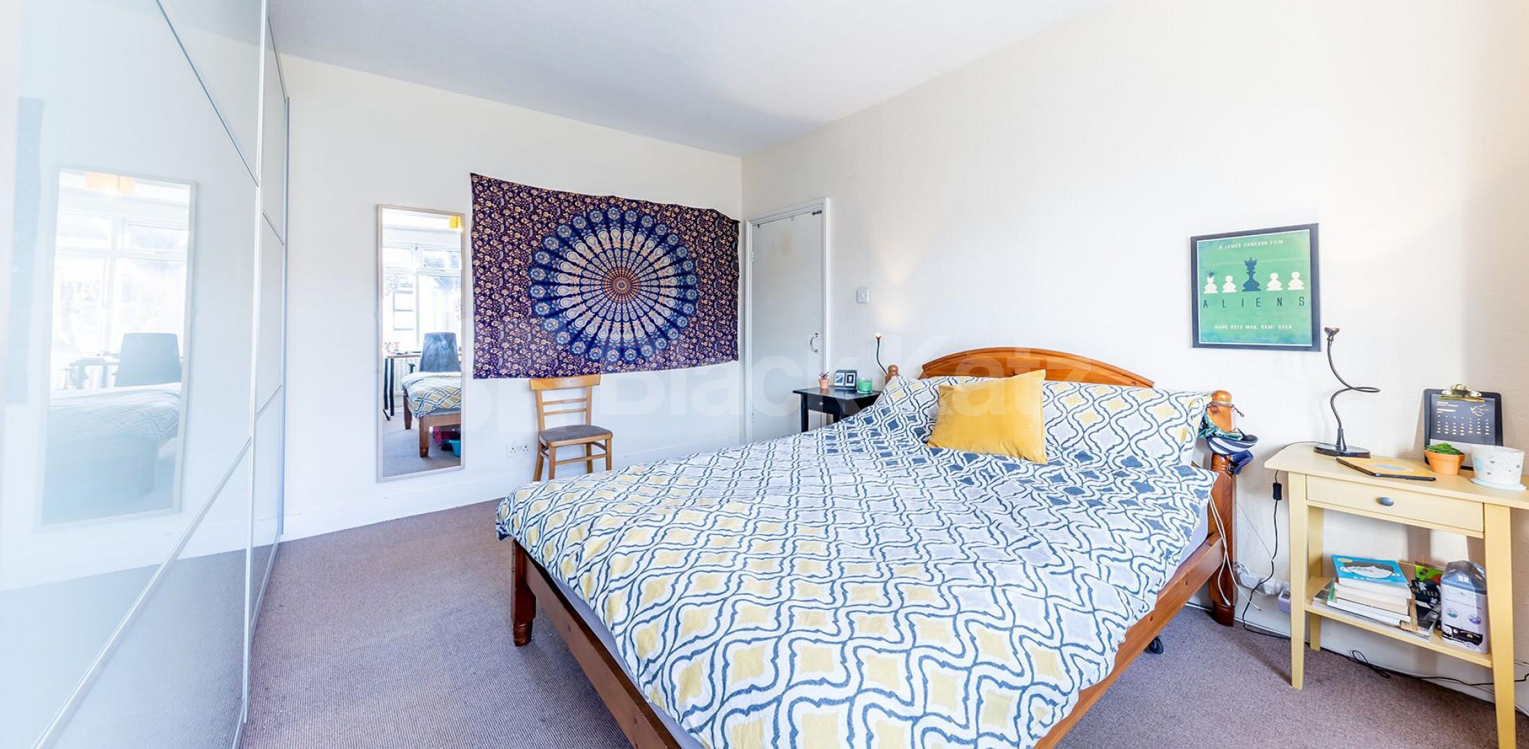 			3 bedroom House, 3 Bedroom, 1 bath, 1 reception House			 Stirling Road, WOOD GREEN