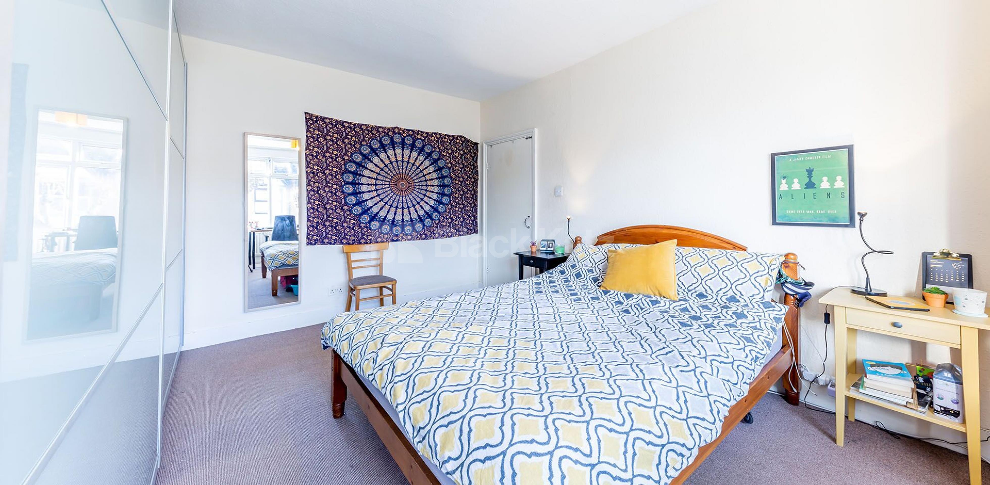 			3 bedroom House, 3 Bedroom, 1 bath, 1 reception House			 Stirling Road, WOOD GREEN N22