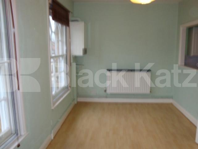 			NEW INSTRUCTION!, 1 Bedroom, 1 bath, 1 reception Flat			 Kilburn Lane, QUEENS PARK