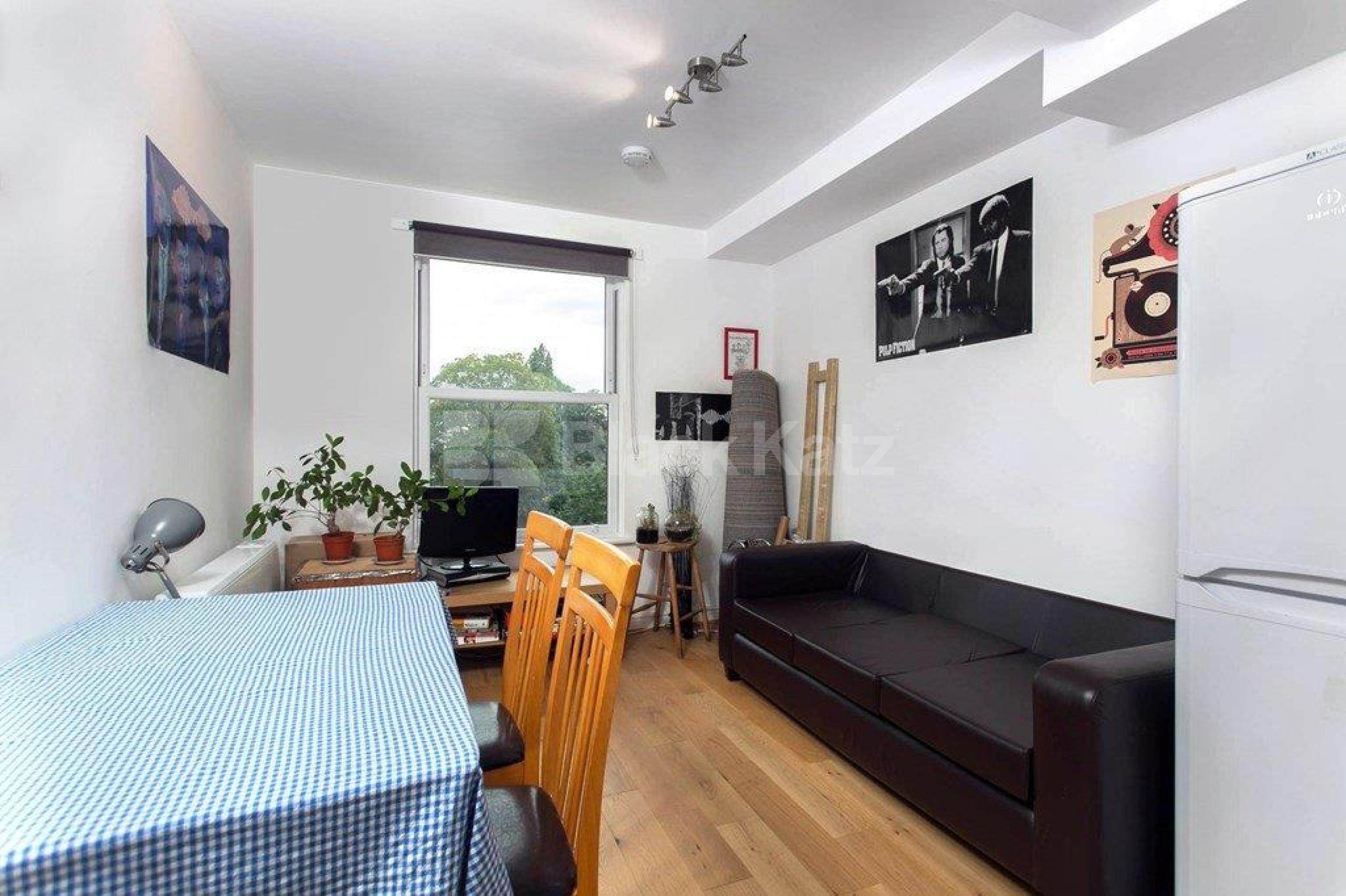 			NEW INSTRUCTION!, 2 Bedroom, 1 bath, 1 reception Flat			 Hillmarton Road, ISLINGTON N7