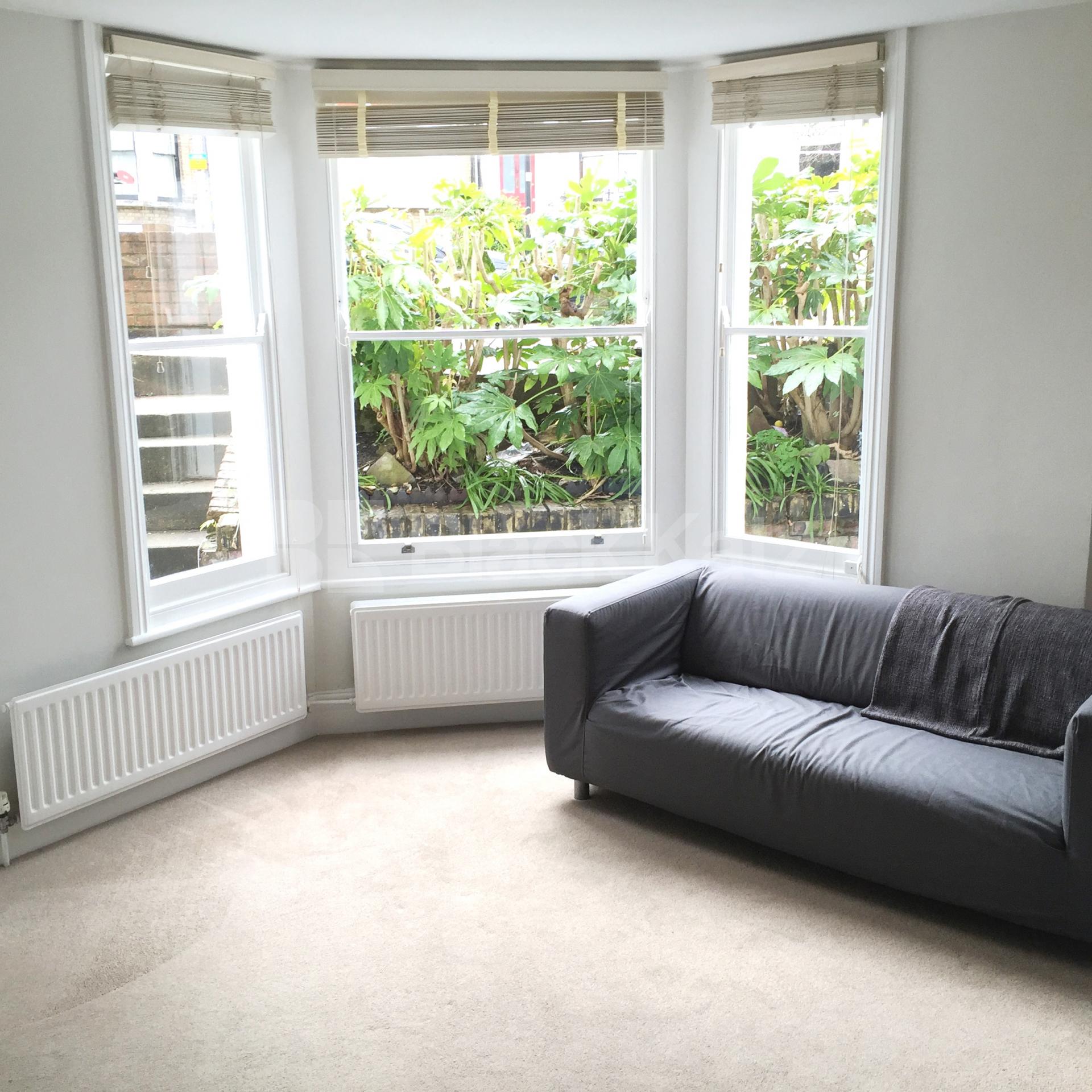 			TWO DOUBLE BEDROOMS AND A GARDEN!, 2 Bedroom, 1 bath, 1 reception Flat			 Tufnell Park Road, TUFNELL PARK N7