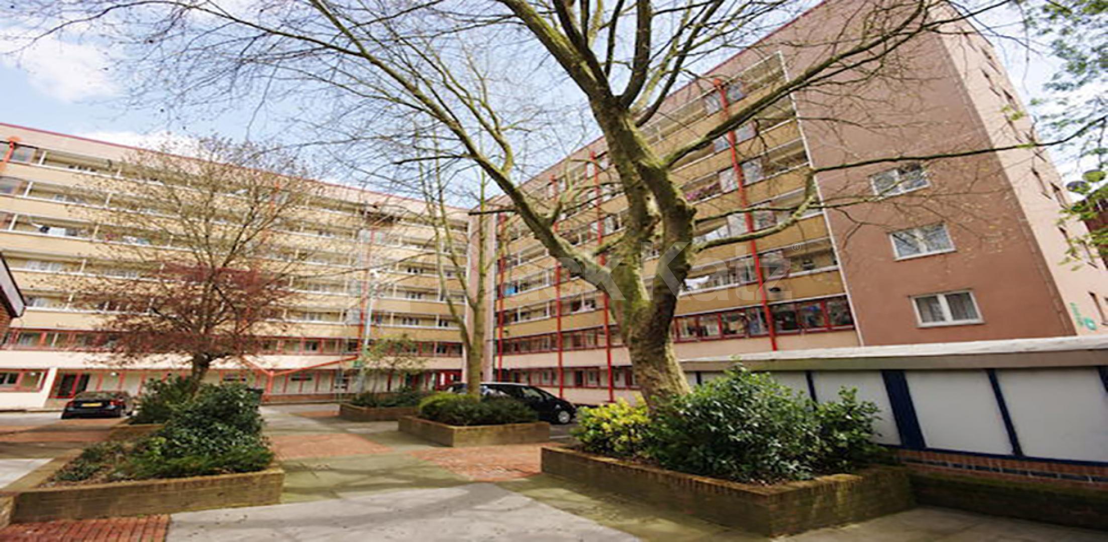 			4/5 BED - GREAT FOR STUDENTS! , 5 Bedroom, 1 bath, 1 reception Flat			 Hampstead Road, CAMDEN-EUSTON