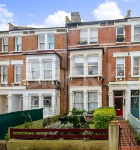 			STUNNING TWO BED IN TUFNELL PARK!, 2 Bedroom, 1 bath, 1 reception Flat			 Beversbrook Road, TUFNELL PARK