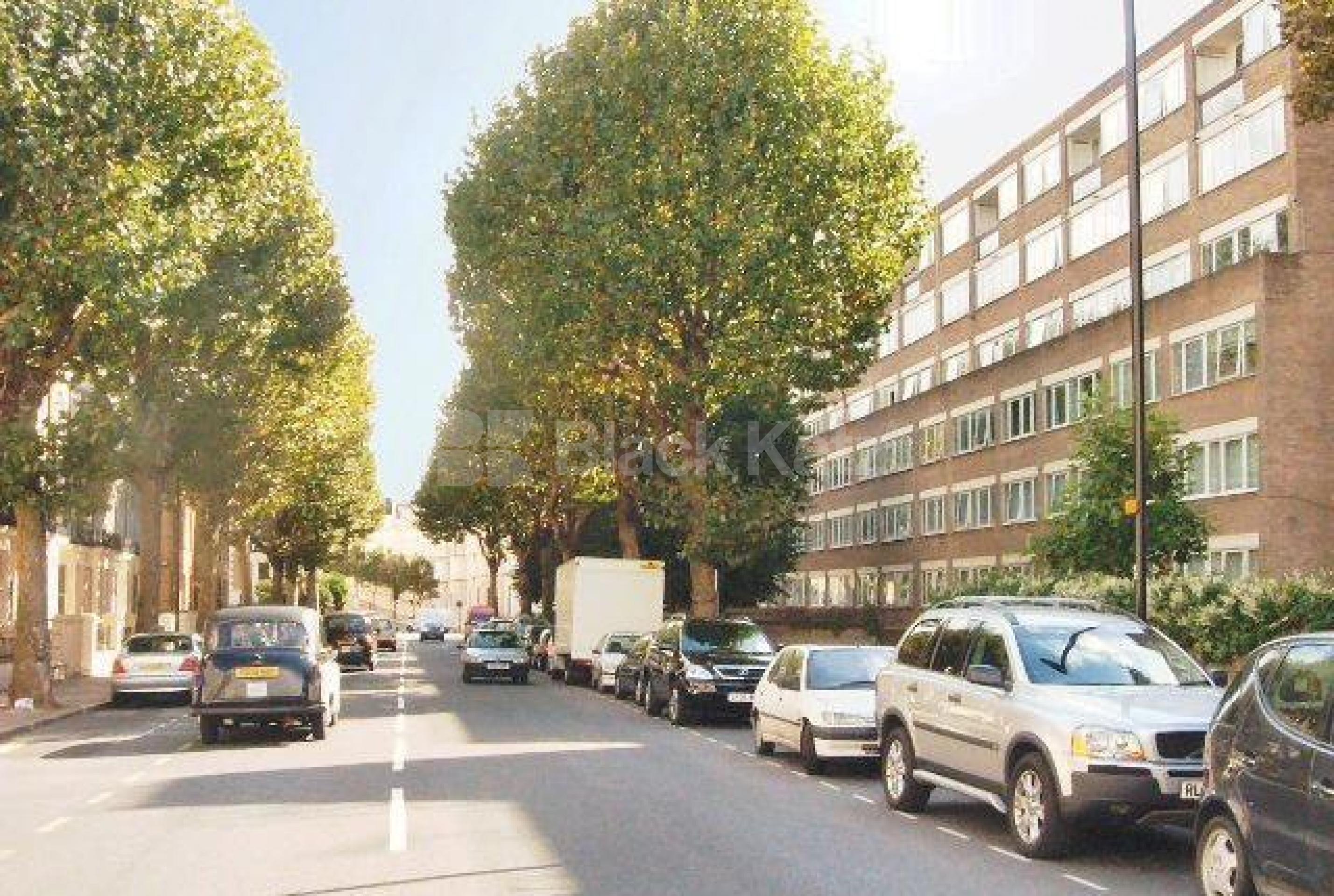 			MINUTES TO CANAL & TUBE & GOOD FOR 4 SHARERS! , 3 Bedroom, 1 bath, 1 reception Flat			 Shirland Road , WARWICK AVENUE  W9