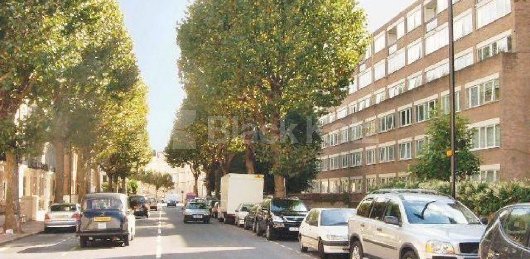 			MINUTES TO CANAL & TUBE & GOOD FOR 4 SHARERS! , 3 Bedroom, 1 bath, 1 reception Flat			 Shirland Road , WARWICK AVENUE 