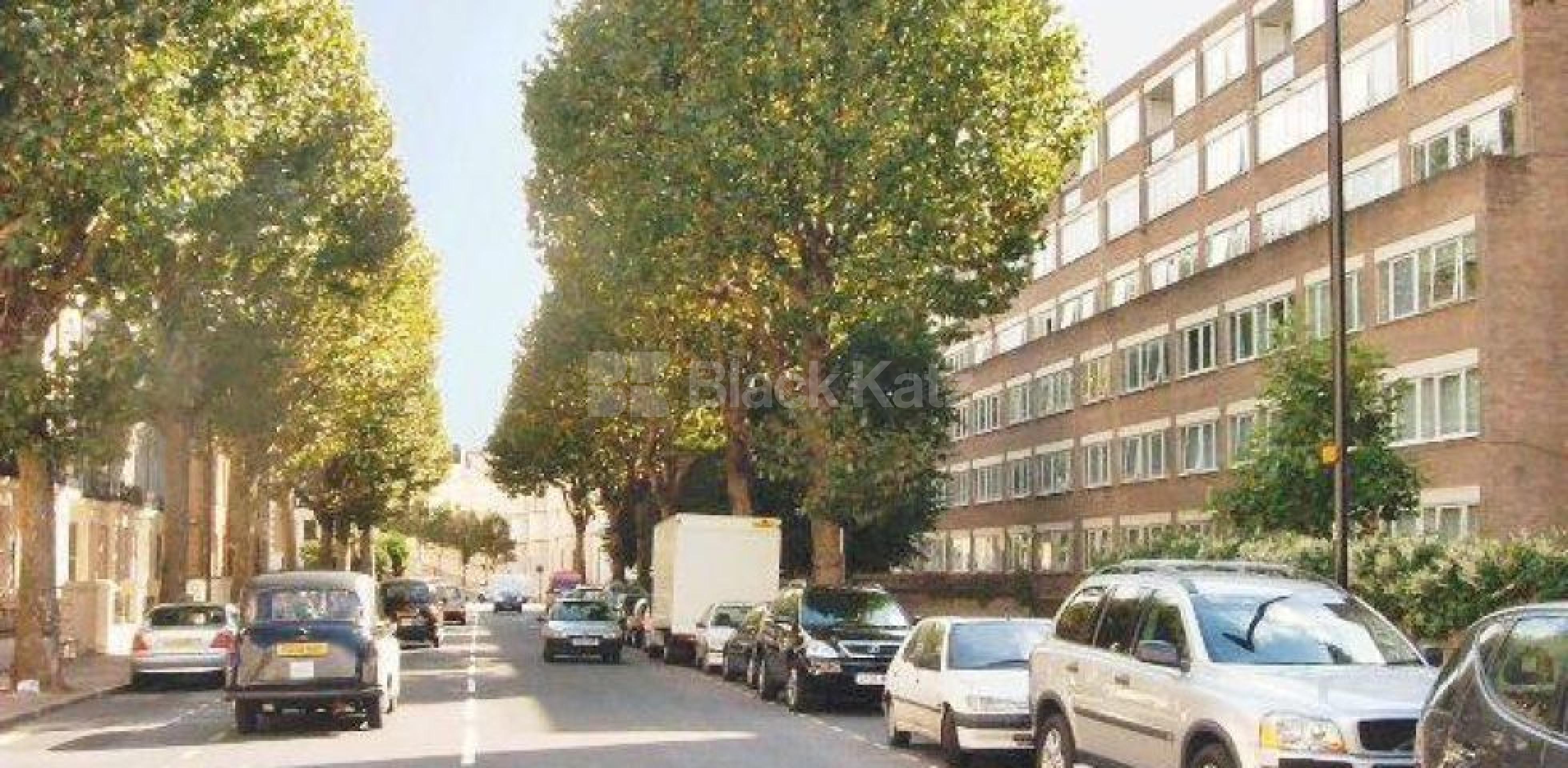 			MINUTES TO CANAL & TUBE & GOOD FOR 4 SHARERS! , 3 Bedroom, 1 bath, 1 reception Flat			 Shirland Road , WARWICK AVENUE  W9