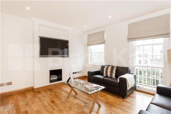 			LUXURY 3 BED IN HAMPSTEAD!, 3 Bedroom, 1 bath, 1 reception Flat			 Well Walk, HAMPSTEAD