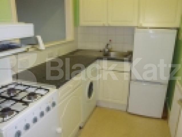 			NEW INSTRUCTION!, 1 Bedroom, 1 bath, 1 reception Flat			 Kilburn Lane, QUEENS PARK