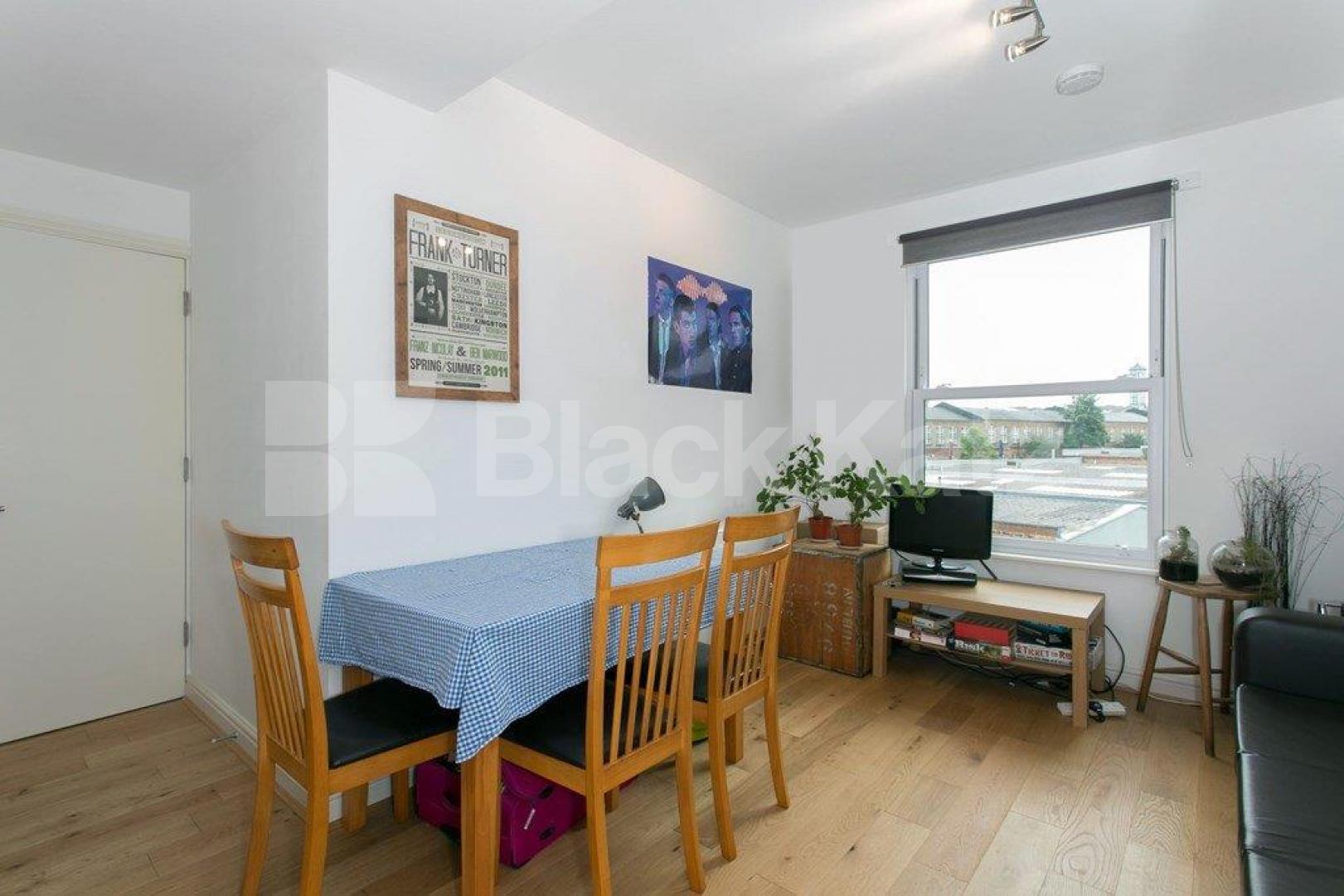 			NEW INSTRUCTION!, 2 Bedroom, 1 bath, 1 reception Flat			 Hillmarton Road, ISLINGTON