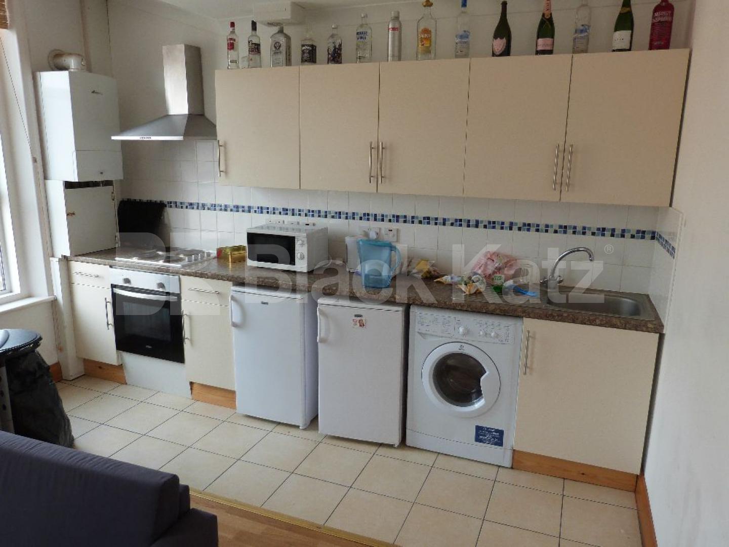 			NEW INSTRUCTION, 3 Bedroom, 1 bath, 1 reception Flat			 Kilburn Lane, QUEENS PARK