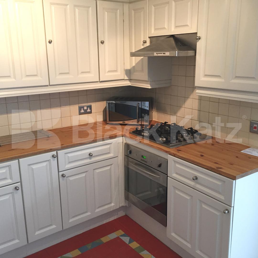 			2 Bedroom, 1 bath, 1 reception Flat			 Tufnell Park Road, TUFNELL PARK