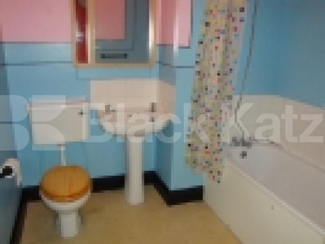 			NEW INSTRUCTION!, 1 Bedroom, 1 bath, 1 reception Flat			 Kilburn Lane, QUEENS PARK