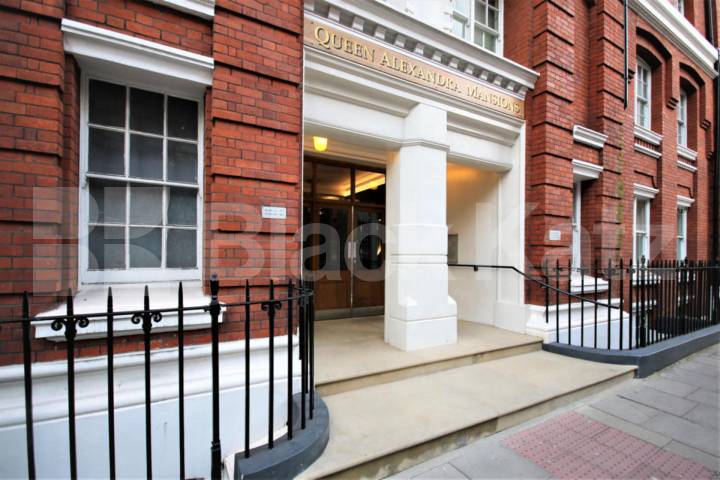 3 bedroom property within an iconic mansion block in bloomsbury  Judd Street , Bloomsbury / Kings Cross