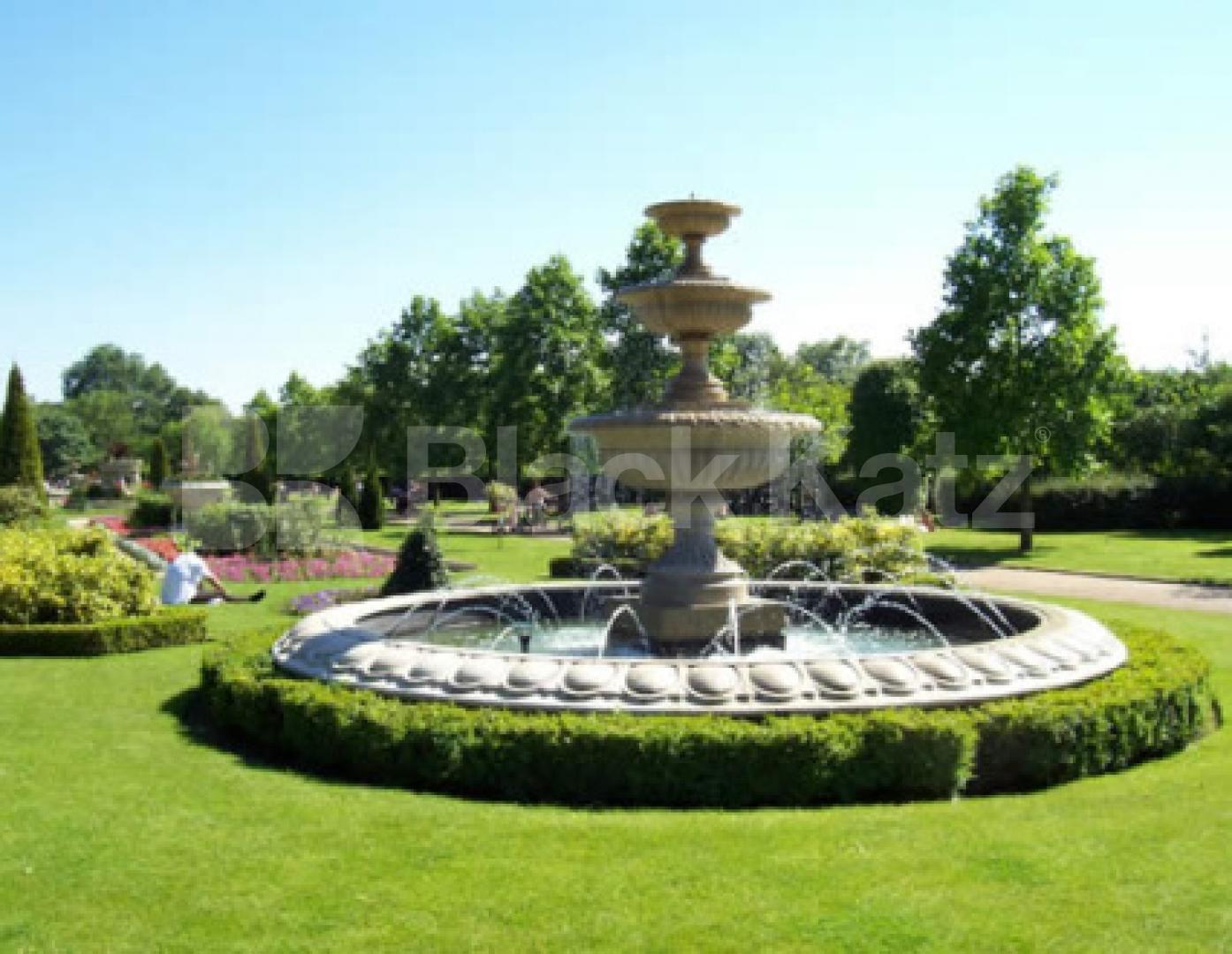 			2 Bedroom, 1 bath, 1 reception Flat			 Mornington Terrace, CAMDEN / REGENTS PARK