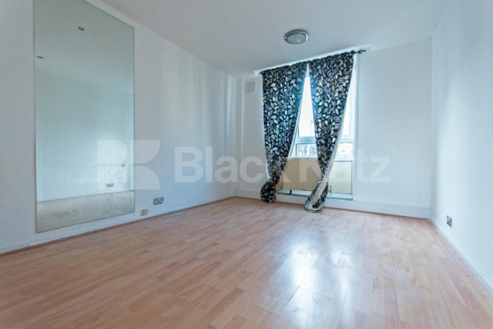 			NEW INSTRUCTION & GOOD FOR SHARERS!, 1 Bedroom, 1 bath, 1 reception Flat			 Robert Street, EUSTON